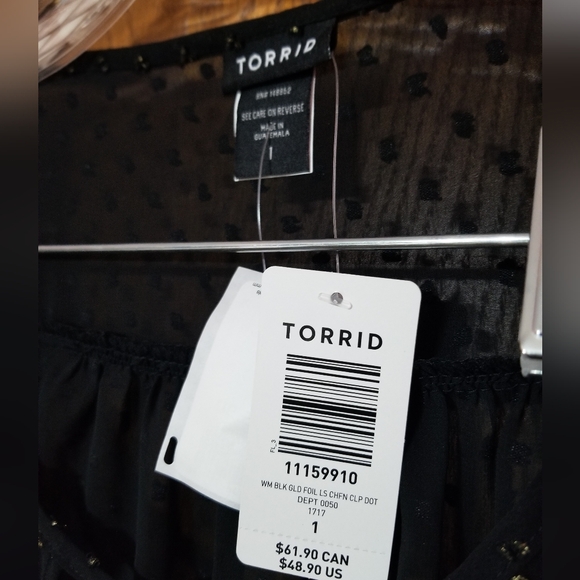 WOMEN'S TOP - Picture 2 of 2